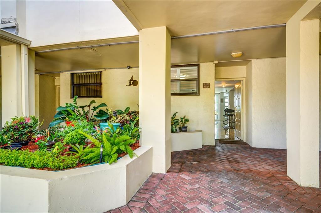 Lake Emerald - Residential