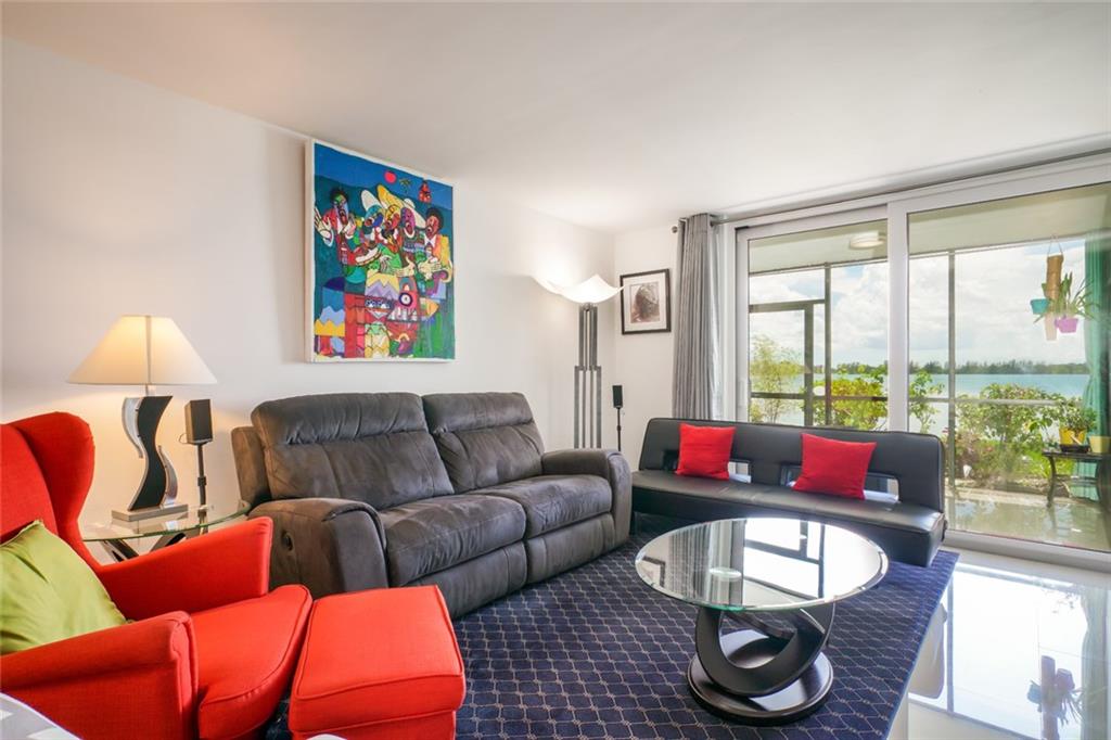 Lake Emerald - Residential