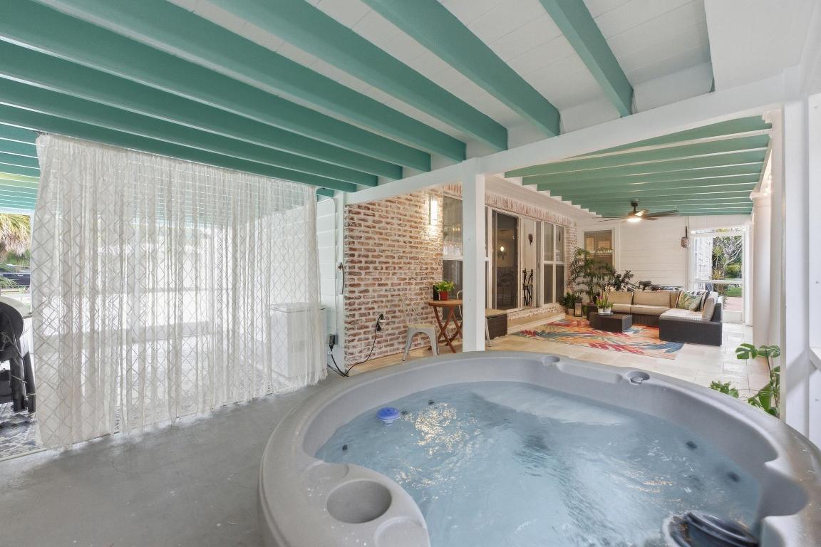 LAKE WORTH TOWN OF - Residential