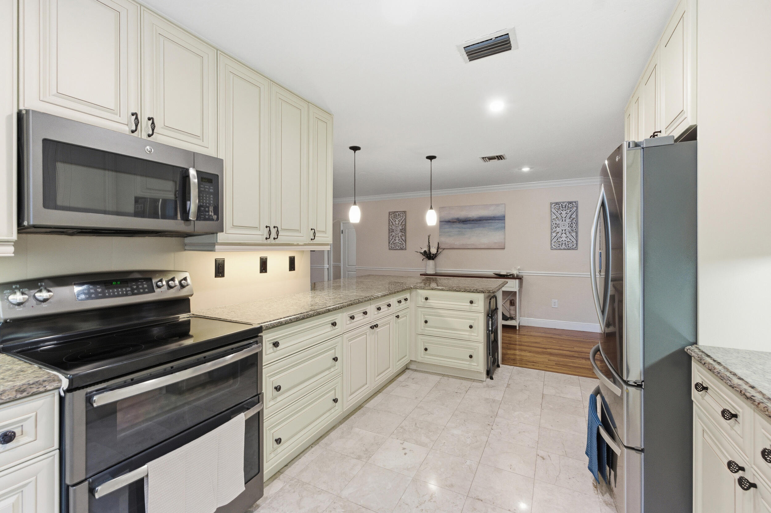 LAKE WORTH TOWN OF - Residential