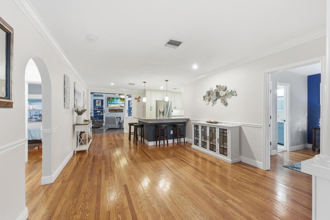 LAKE WORTH TOWN OF - Residential