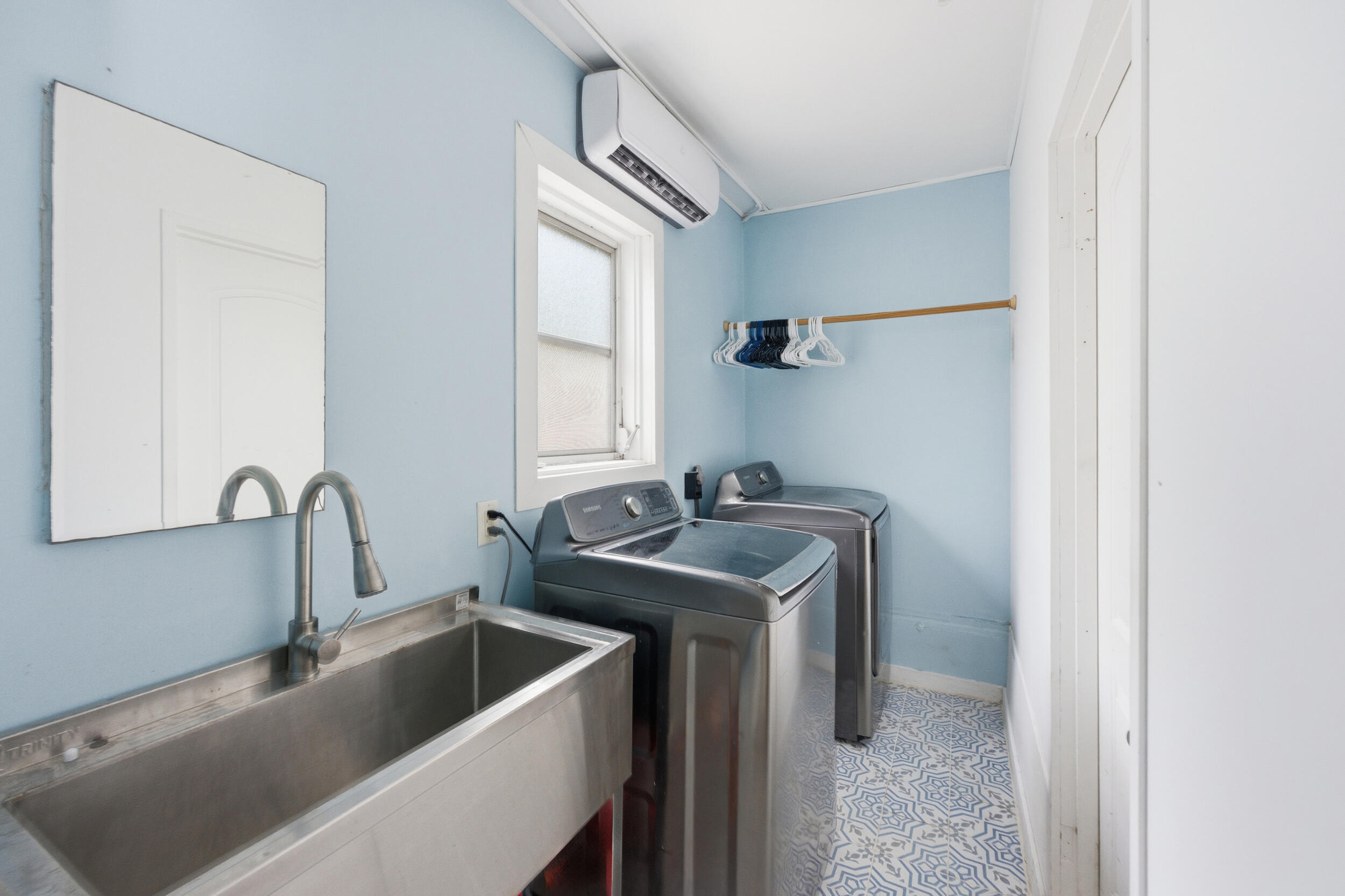 LAKE WORTH TOWN OF - Residential