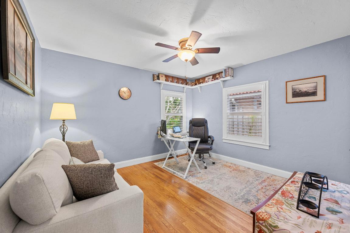 LAKE WORTH TOWN OF - Residential