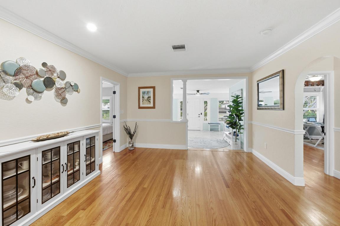 LAKE WORTH TOWN OF - Residential