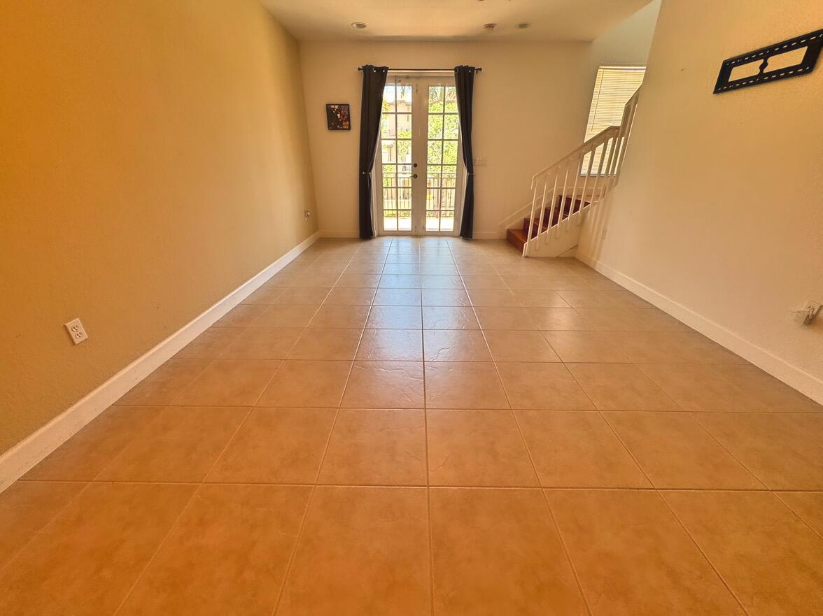 COBBLESTONE CONDO - Residential