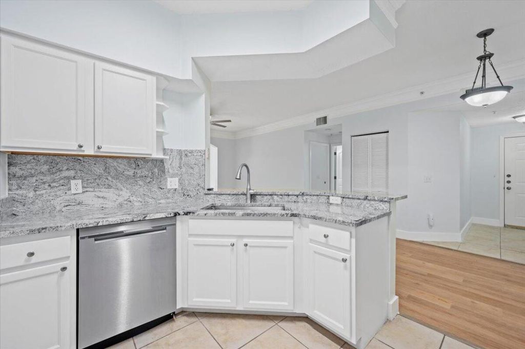 Photo of 7203 Myrtlewood Circle W, Palm Beach Gardens, FL 33418 (MLS # R10924971)