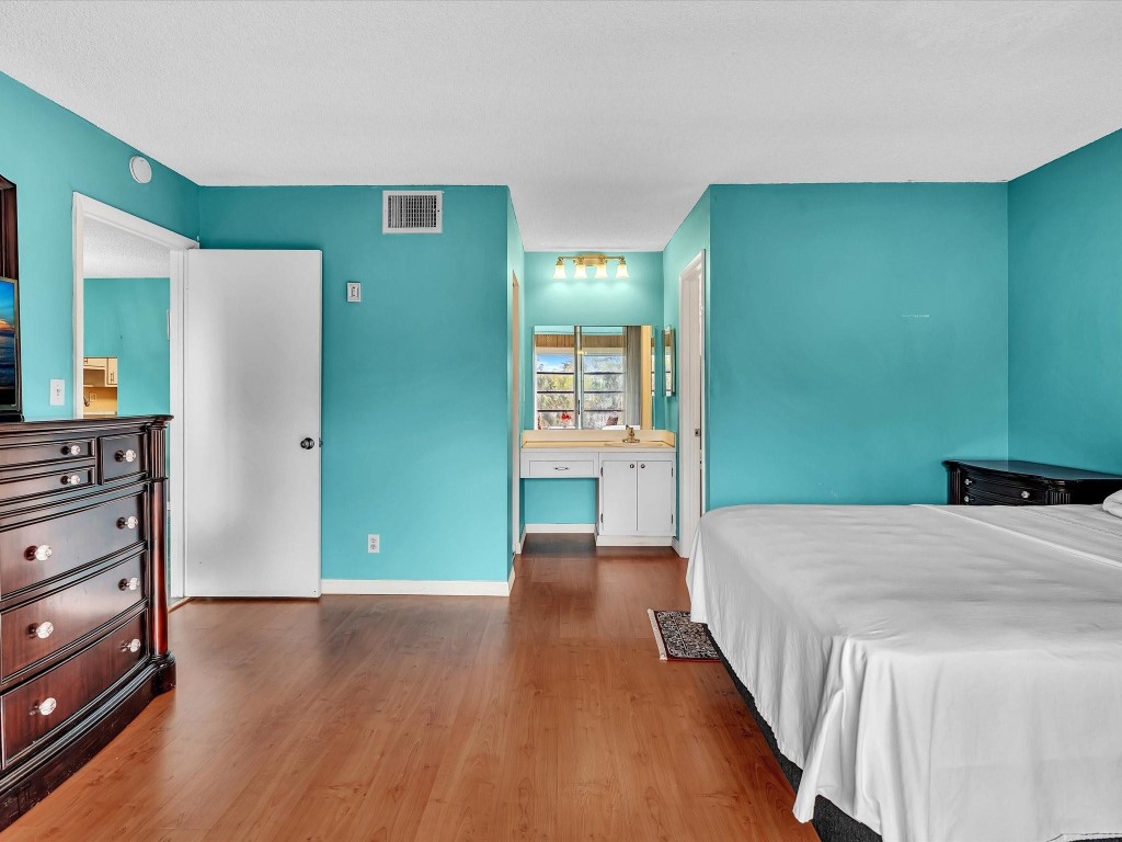 Royal Park Gardens - Residential