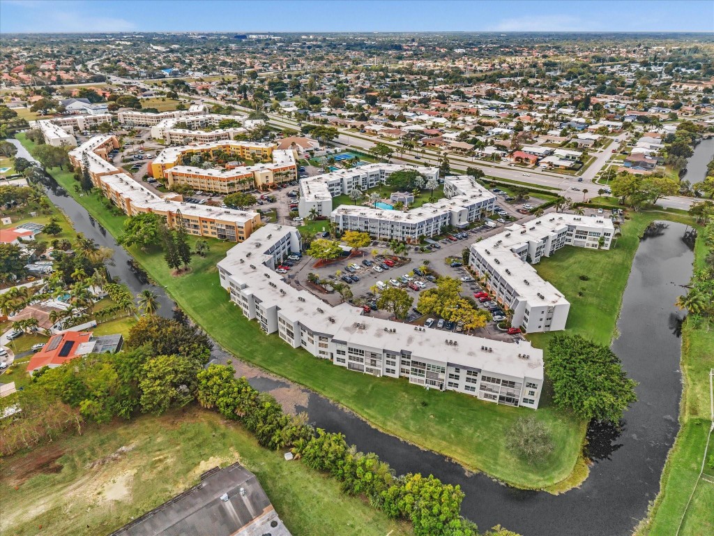 Royal Park Gardens - Residential