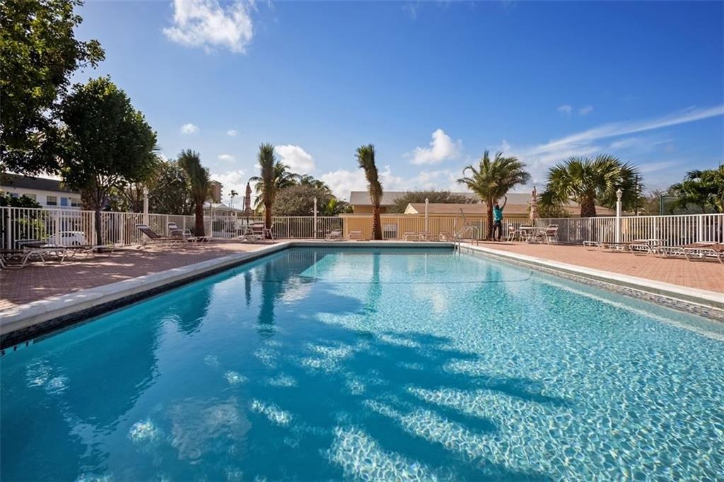 TRADEWINDS OFPOMPANOCONDO - Residential