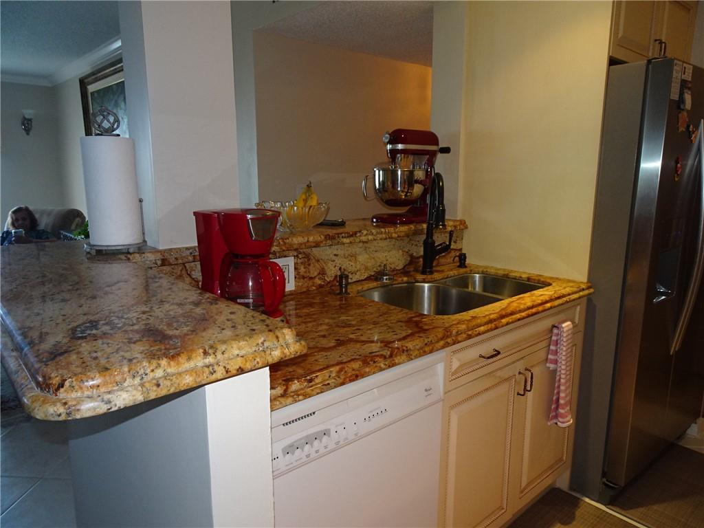 TRADEWINDS OFPOMPANOCONDO - Residential