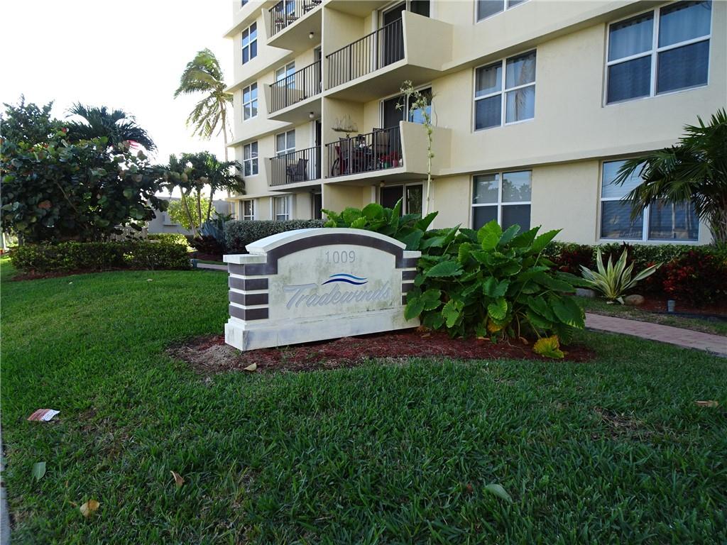 TRADEWINDS OFPOMPANOCONDO - Residential