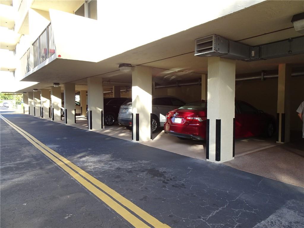 TRADEWINDS OFPOMPANOCONDO - Residential