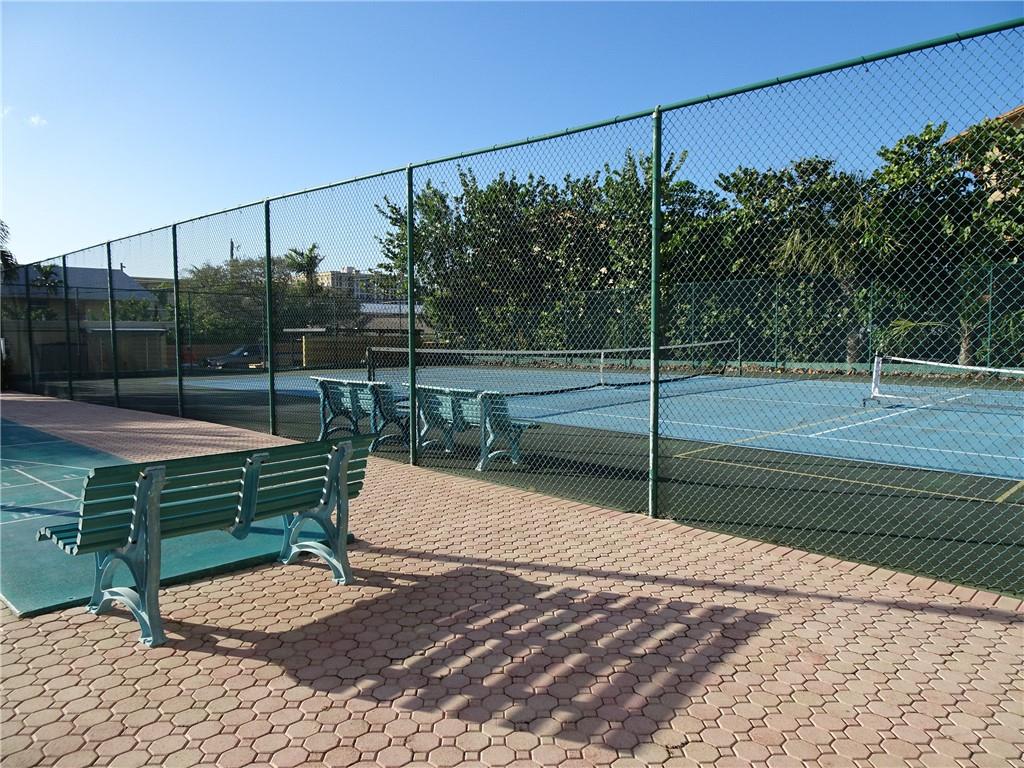 TRADEWINDS OFPOMPANOCONDO - Residential