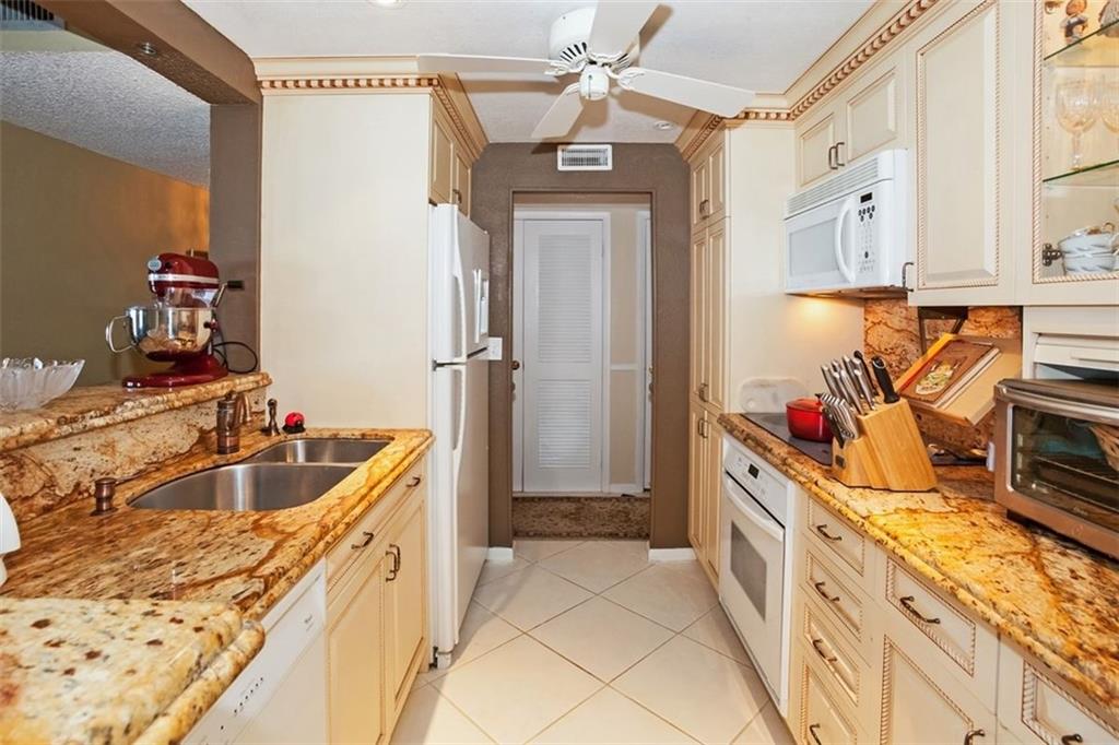 TRADEWINDS OFPOMPANOCONDO - Residential