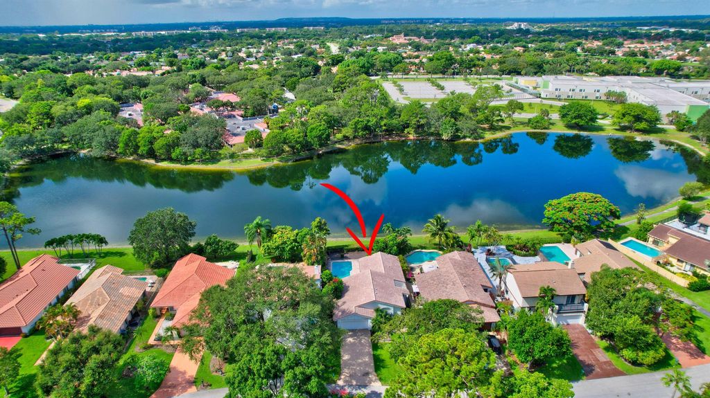 Photo of 6458 Sweet Maple Lane, Boca Raton, FL 33433 (MLS # R11106707)