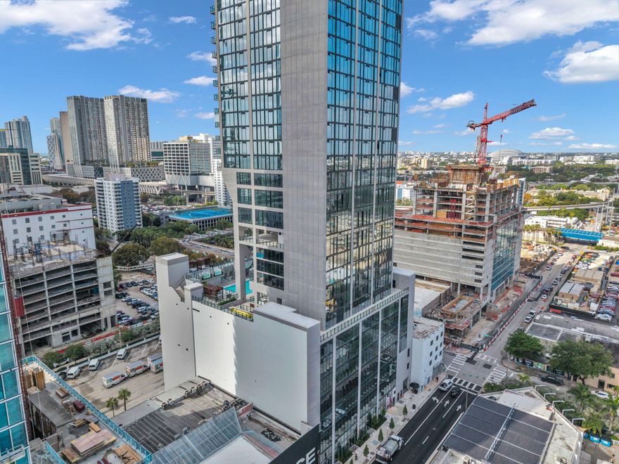 Luxury, flexibility and lifestyle await you in this fully furnished turnkey residence located in the center of Downtown Miami. Wake up to views of Biscayne Bay and the Miami skyline as you look out of your floor to ceiling windows. The 65 story E11EVEN features the Chopra Spa & Studio, state of the art fitness center, yoga studio, customized treatment services and much much more. Enjoy a 24 hour concierge, valet services, multi level pool deck and preferred access to Club E11EVEN, a world renowned 24/7 entertainment venue. Now is the time to experience this as a personal getaway or income producing property with short term rental capabilities. On a scale of 1 to 10 - this residence is E11EVEN!