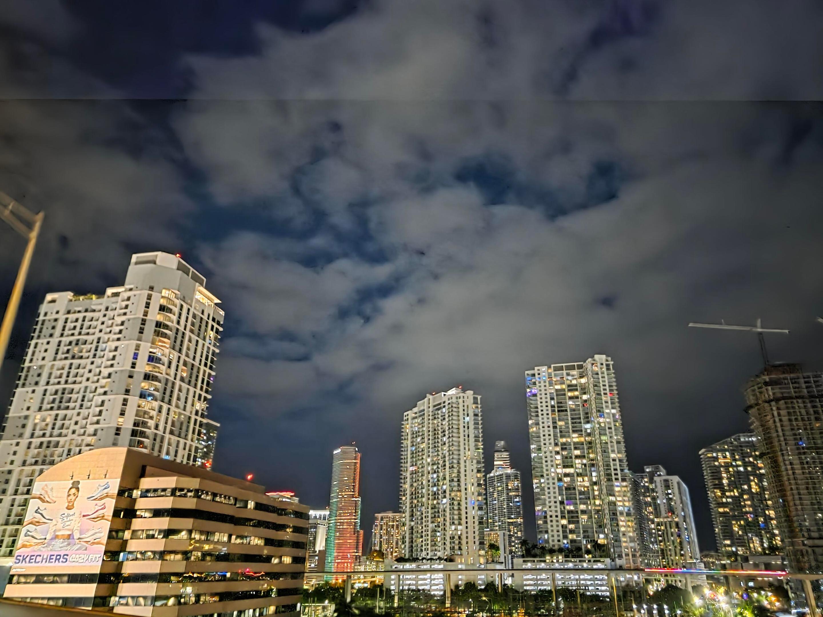 RIO CRISTAL CONDO - Residential