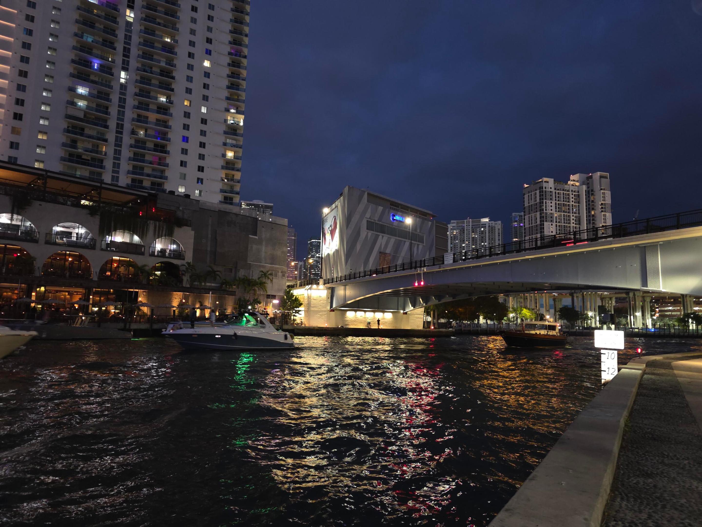 RIO CRISTAL CONDO - Residential