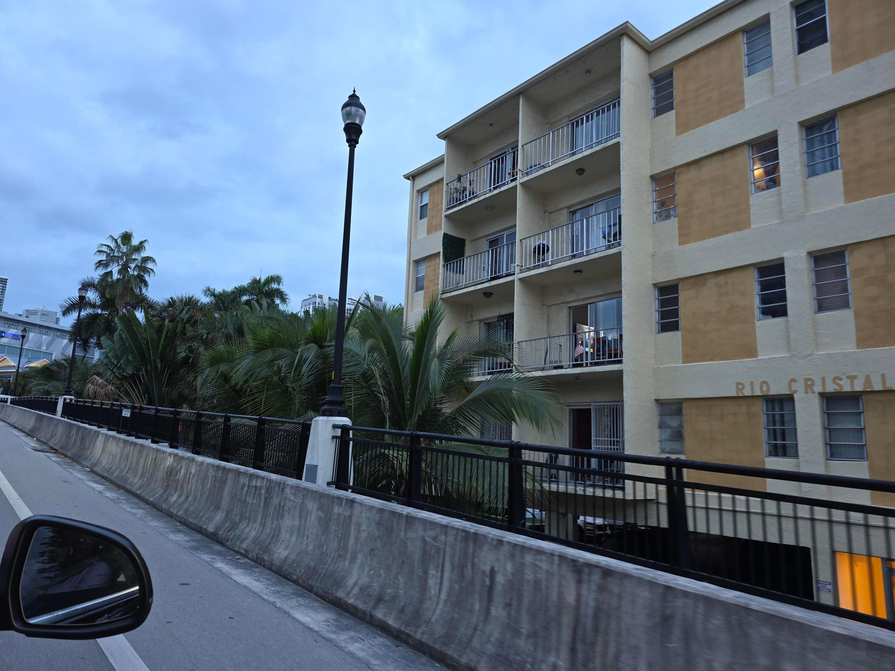 RIO CRISTAL CONDO - Residential