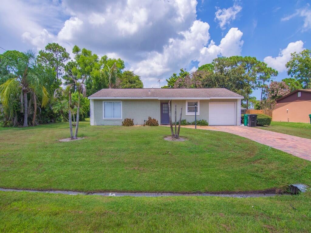 Photo of 509 SE Faith Terrace, Port Saint Lucie, FL 34953 (MLS # B26067309)