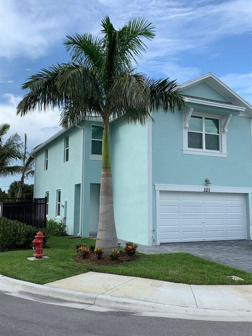 Photo of 321 SE Halifax Lane, Stuart, FL 34994 (MLS # R10844292)