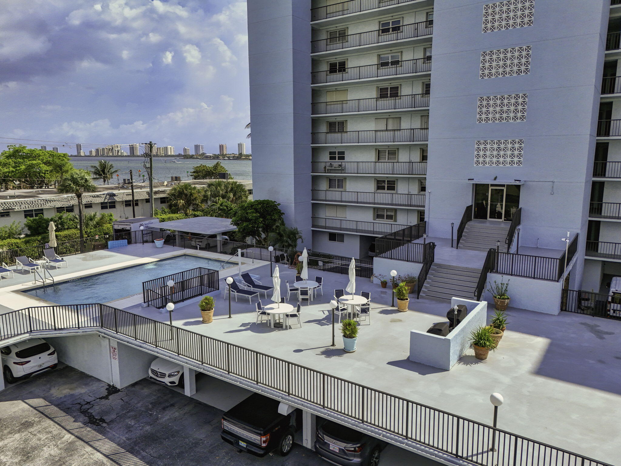 LAKE HARBOR COVE CONDO - Residential