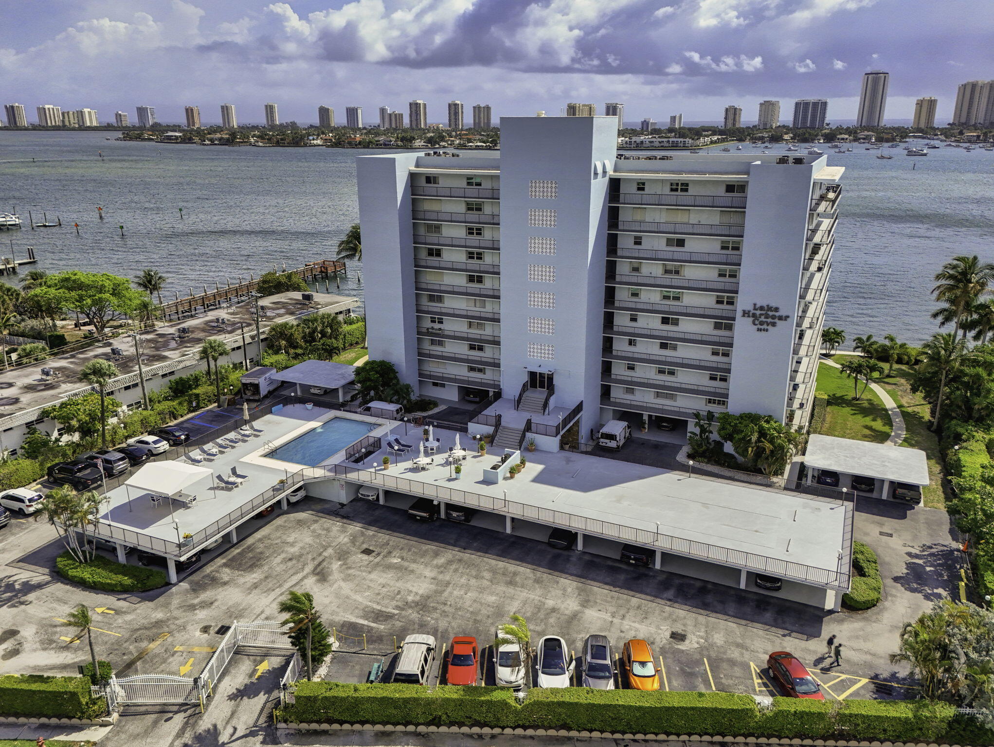 LAKE HARBOR COVE CONDO - Residential