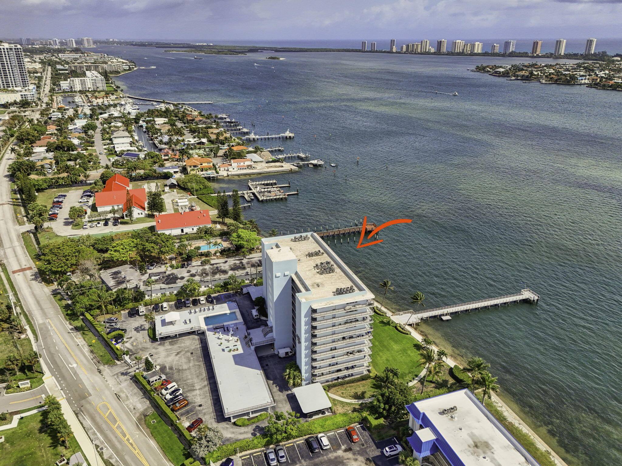 LAKE HARBOR COVE CONDO - Residential