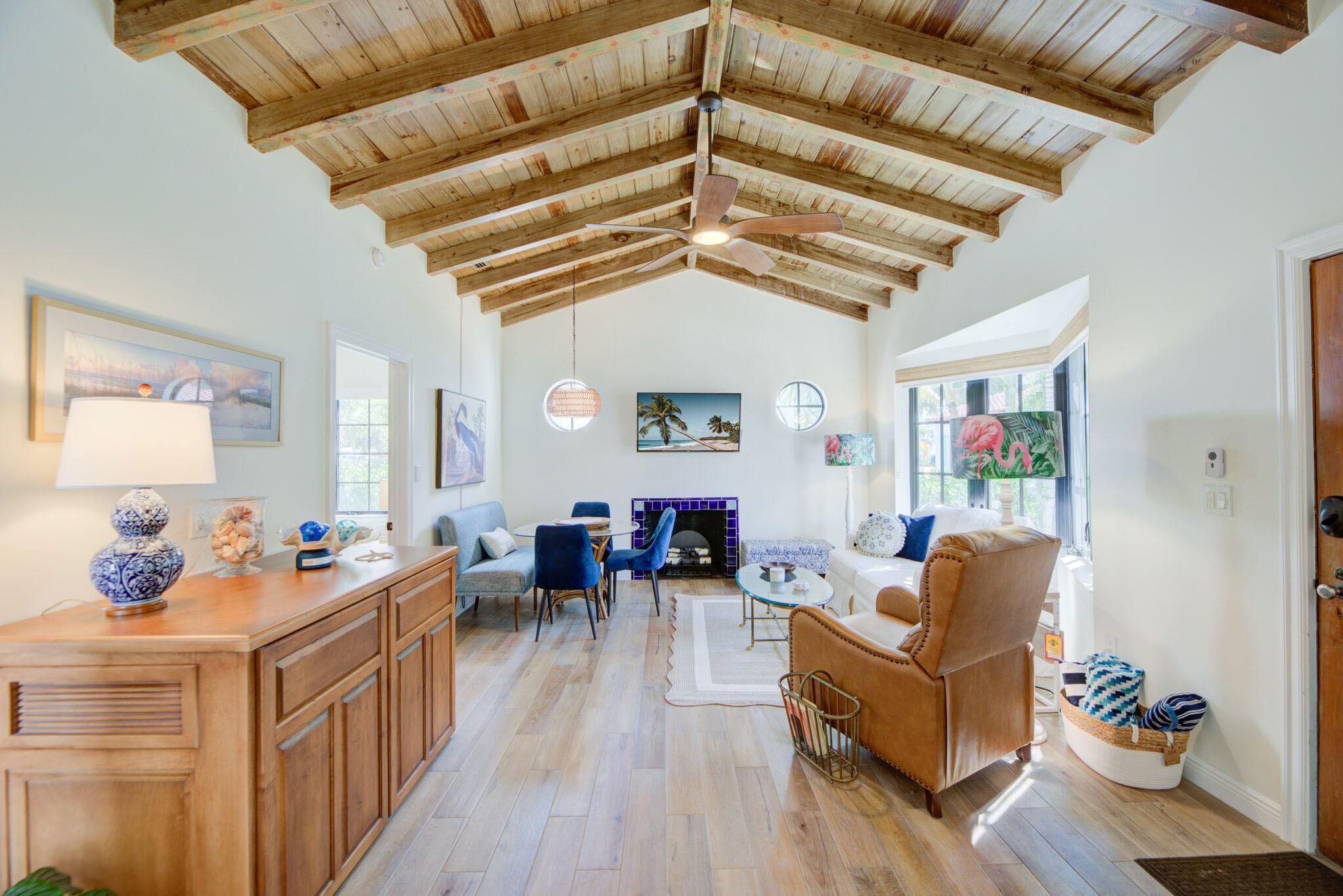 DELRAY TOWN OF - Residential Lease