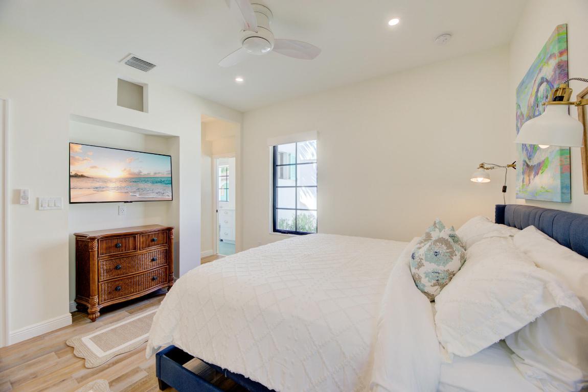 DELRAY TOWN OF - Residential Lease