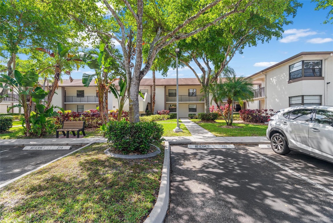 Tamarac Gardens - Residential