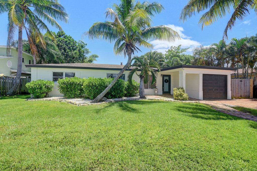 Photo of 334 NE 28th Road, Boca Raton, FL 33431 (MLS # B26059552)