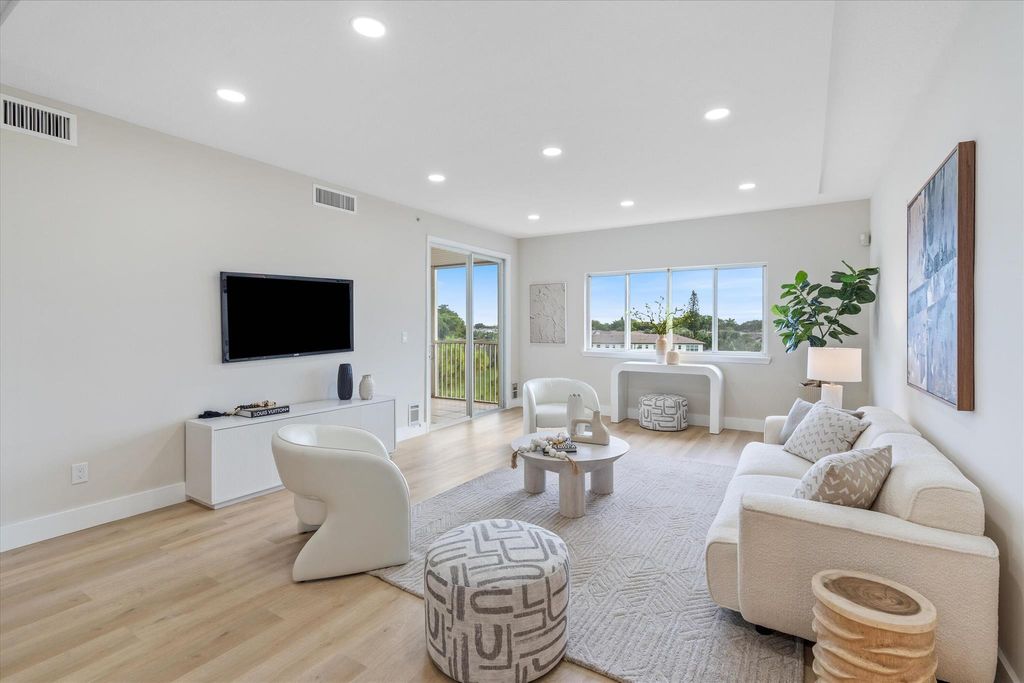 Photo of 22715 Camino Del Mar #42, Boca Raton, FL 33433 (MLS # R11146368)