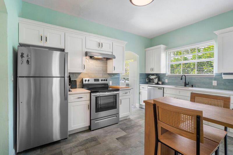 NORTHWOOD ADD IN PB 8 PGS 47 & 62, PB 9 PGS 30 & 4 - Residential