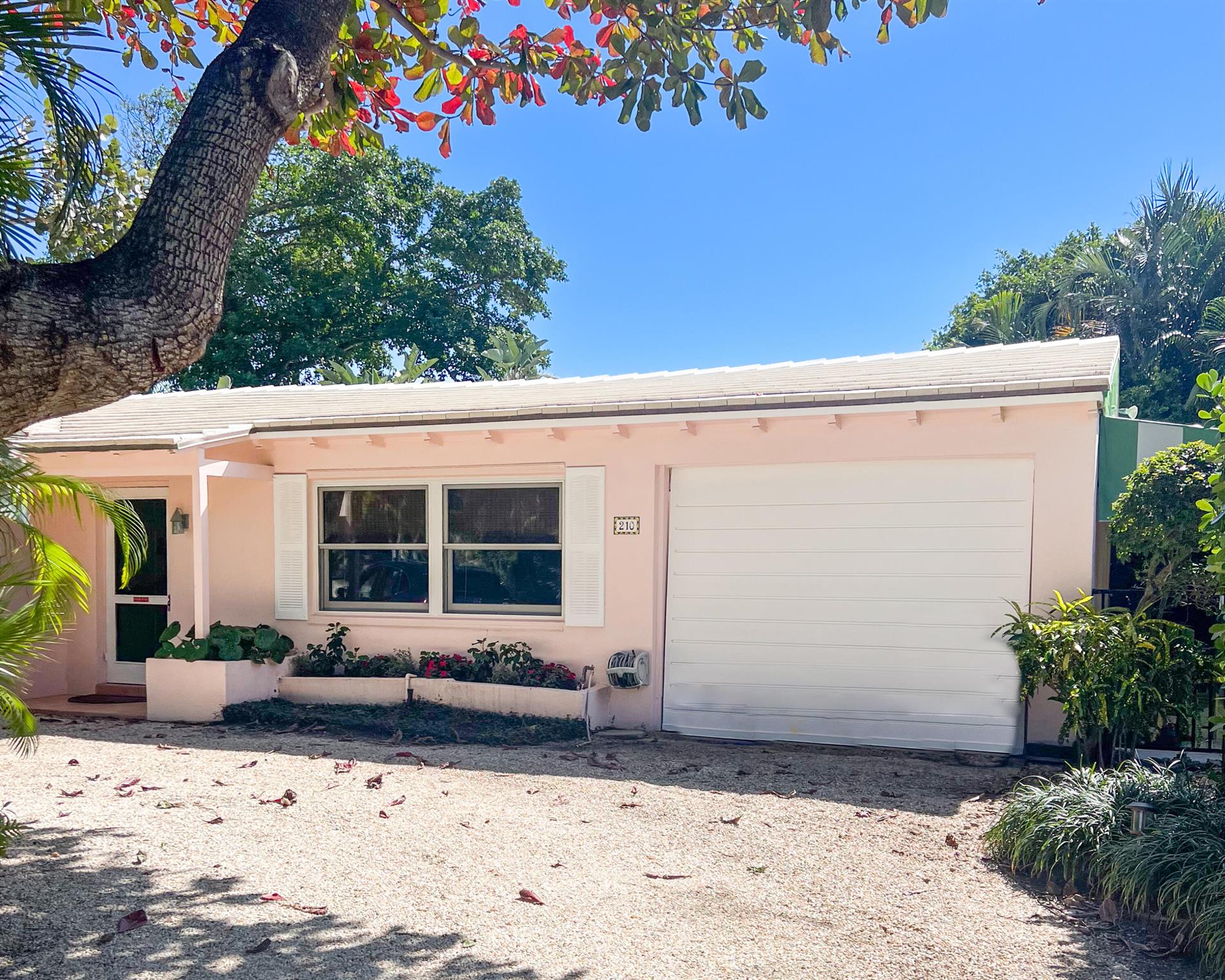 MANANA ESTATES - Residential Lease