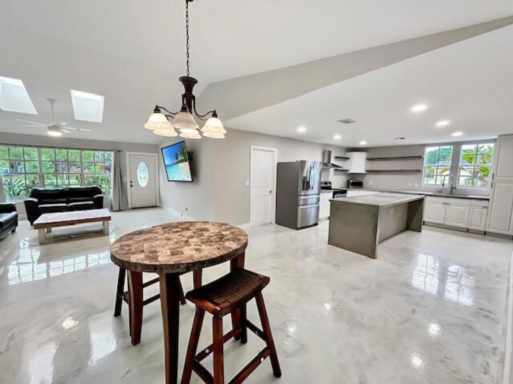 Photo of 16669 131st Way N, Jupiter, FL 33478 (MLS # R10949715)