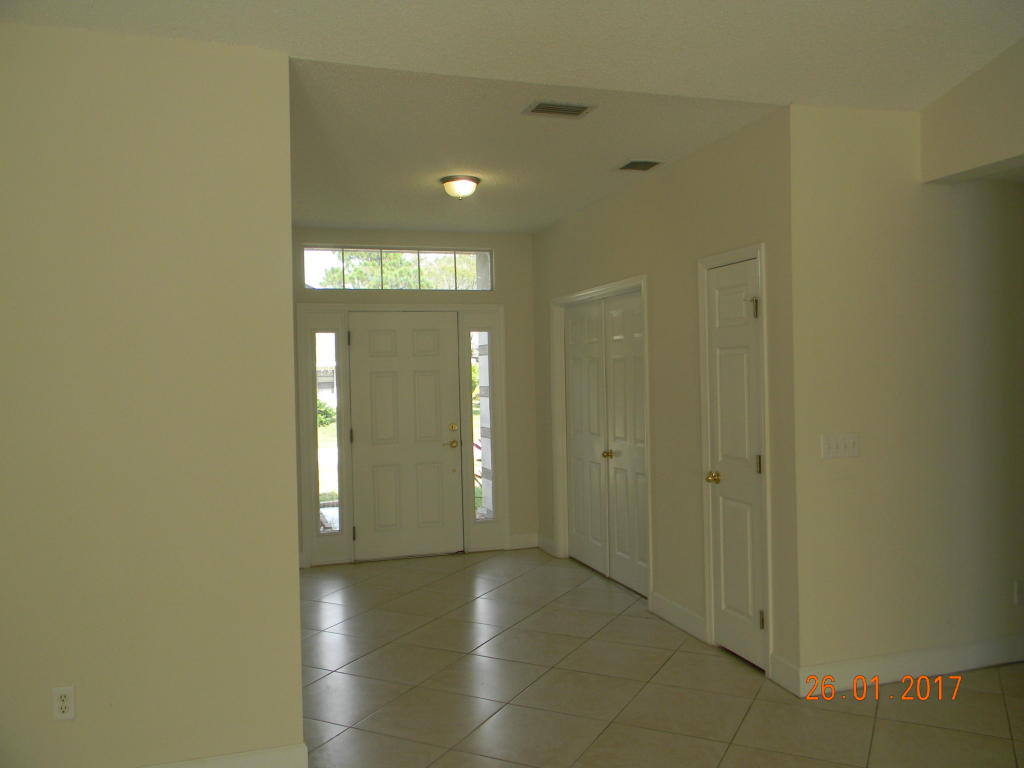 PORT ST LUCIE SECTION 9 - Residential Lease