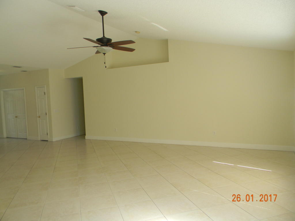 PORT ST LUCIE SECTION 9 - Residential Lease