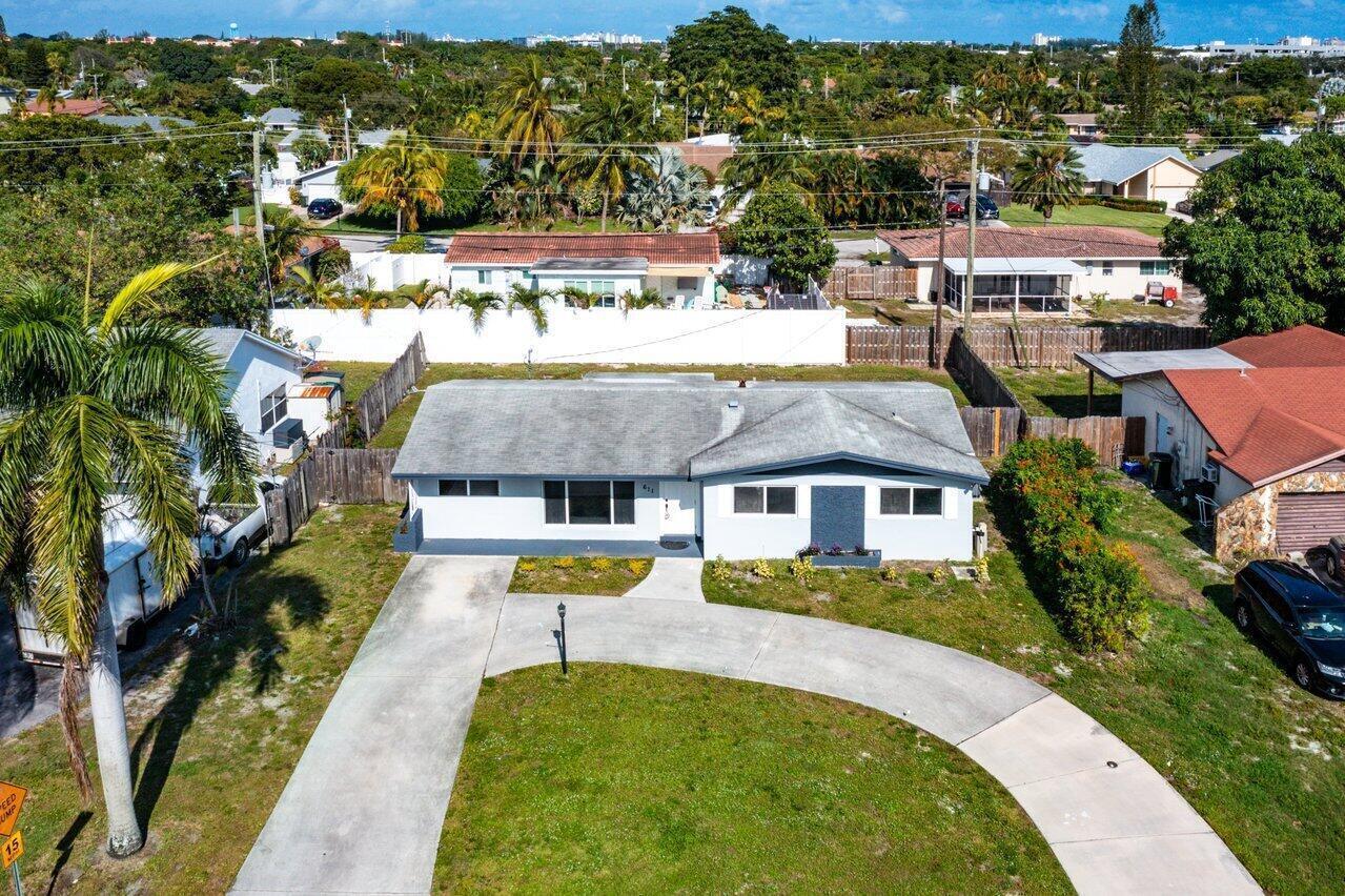 TROPIC PALMS 1 - Residential