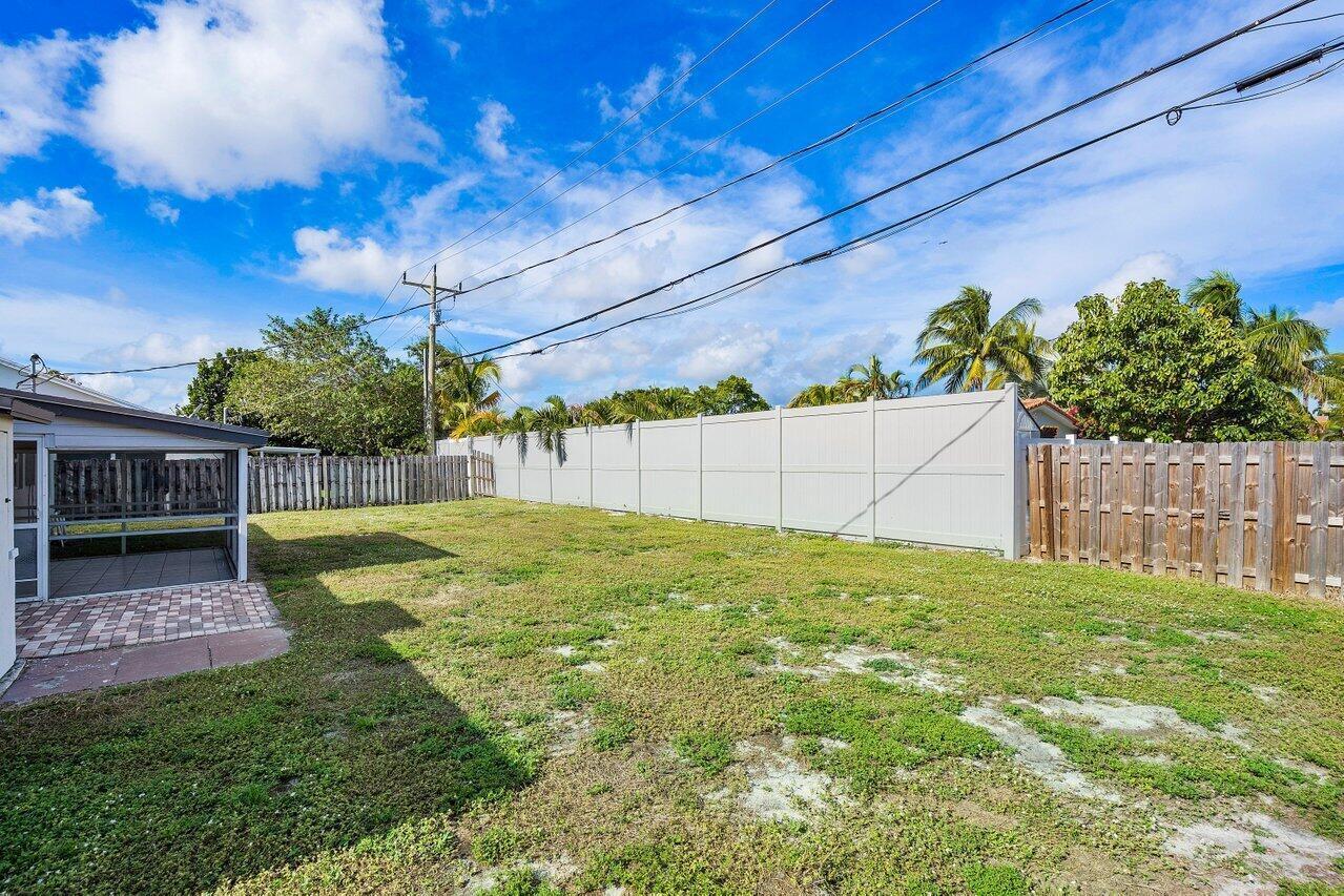 TROPIC PALMS 1 - Residential