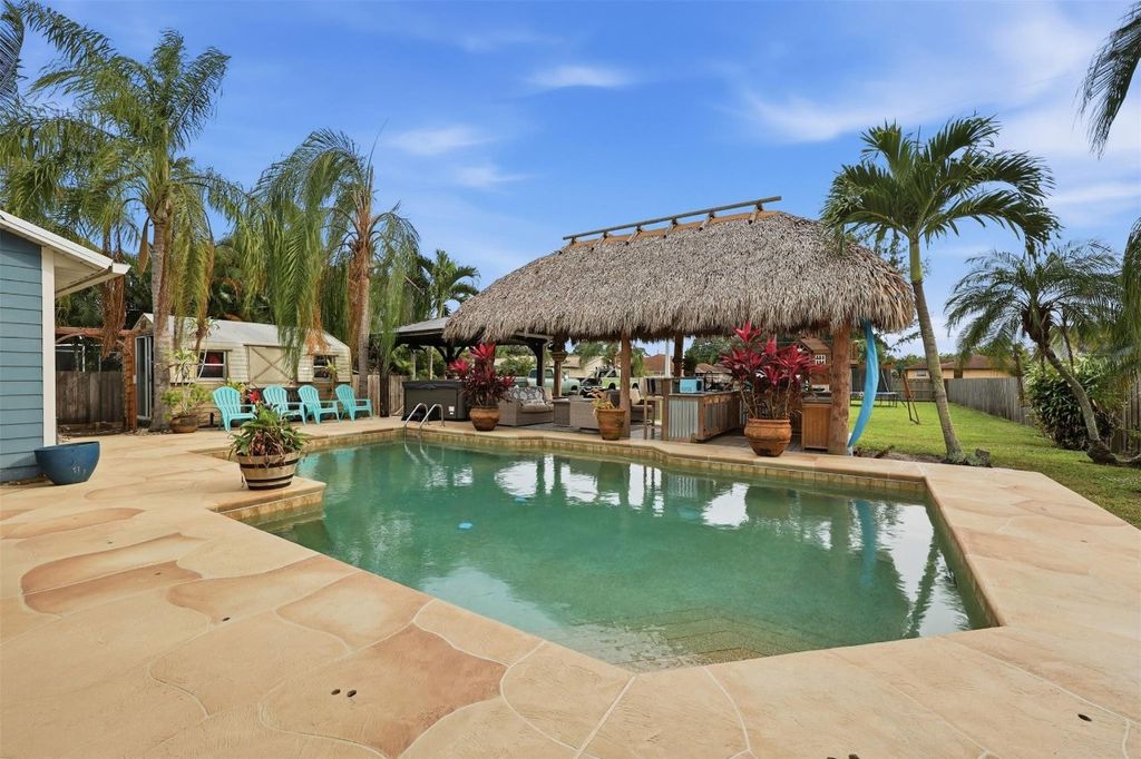 Photo of 320 SW Majestic Terrace, Port Saint Lucie, FL 34984 (MLS # F10542942)