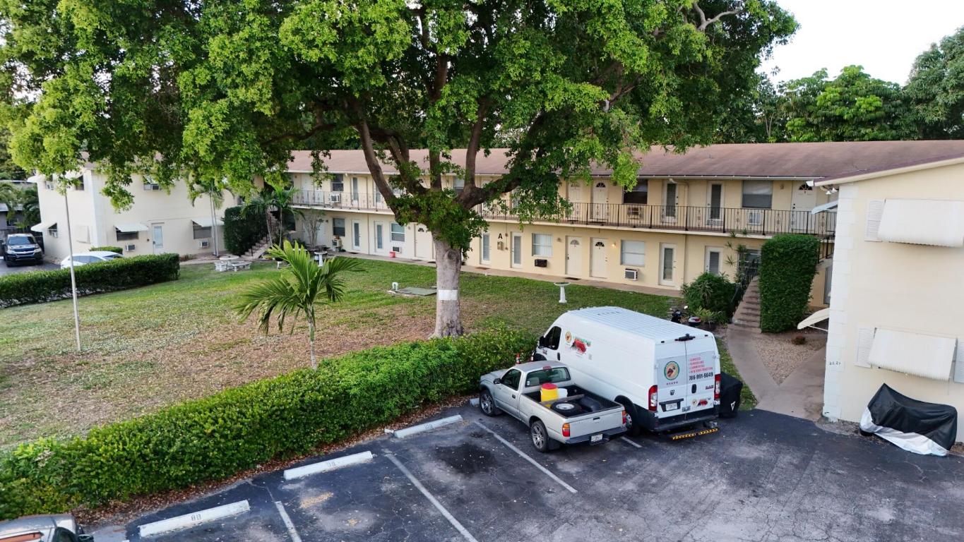 CRYSTAL COURT NO 4 CONDOMINIUM - Residential