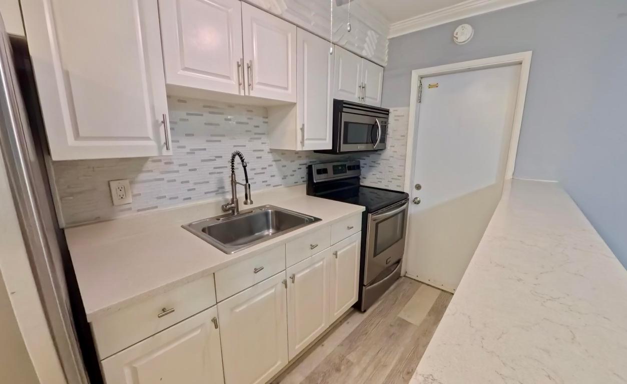 CRYSTAL COURT NO 4 CONDOMINIUM - Residential