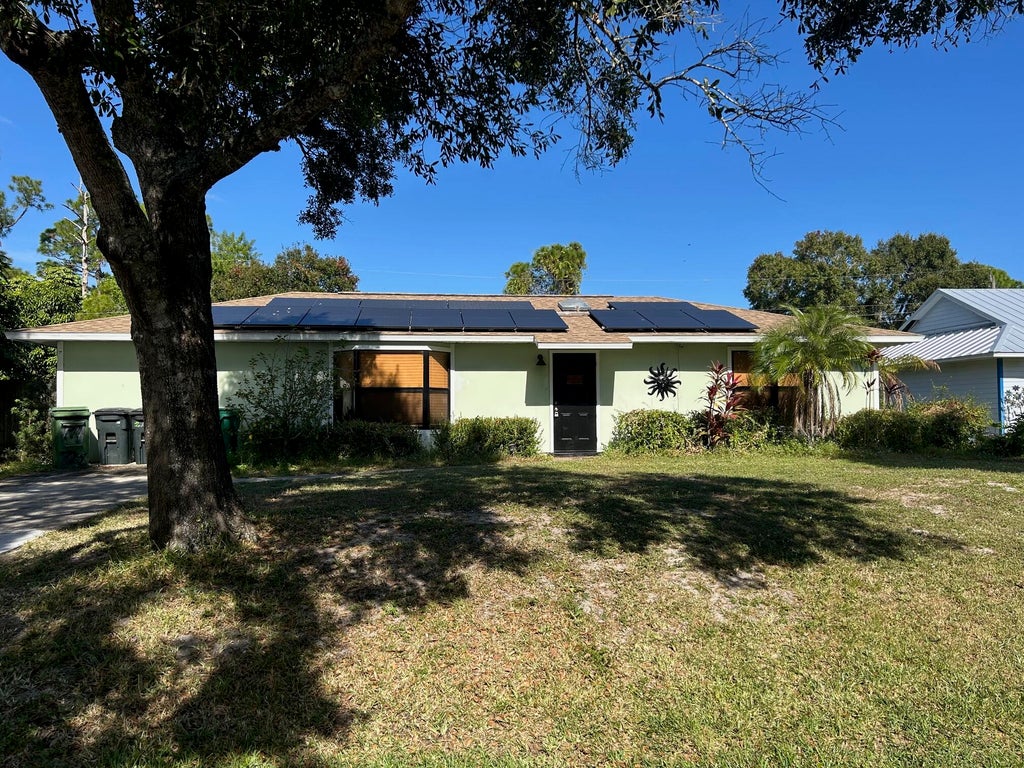 Photo of 7908 Eden Road, Fort Pierce, FL 34951 (MLS # R11144413)
