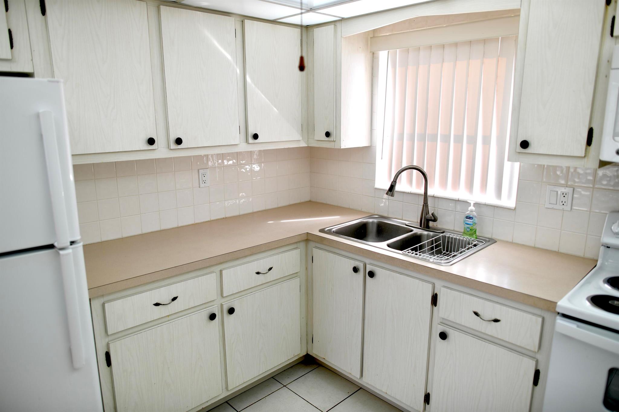 2556 Dudley Drive E Unit D