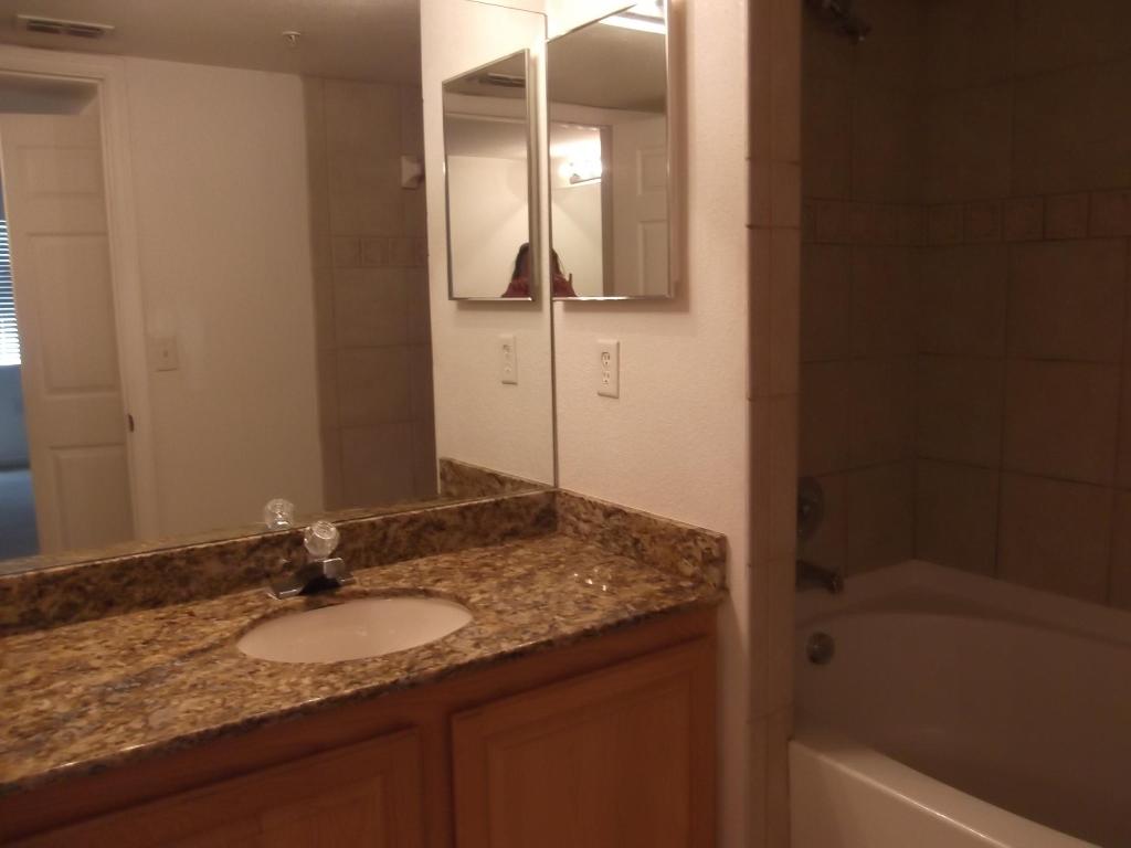 THE CLUB AT ST LUCIE WEST, A CONDOMINIUM - Residential Lease