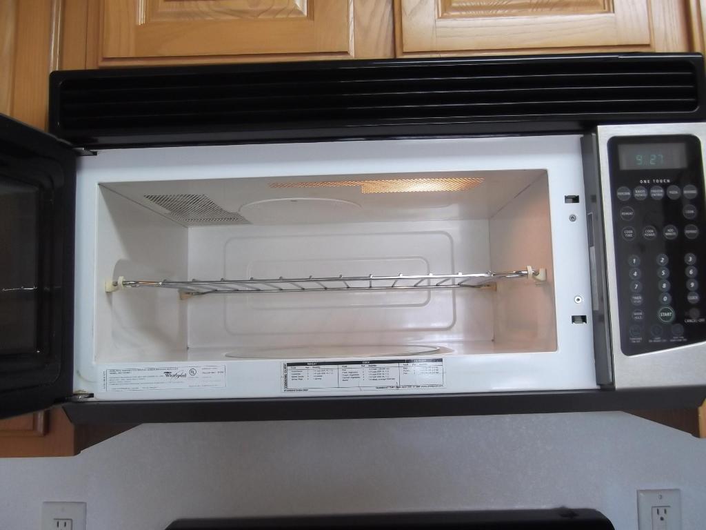 THE CLUB AT ST LUCIE WEST, A CONDOMINIUM - Residential Lease