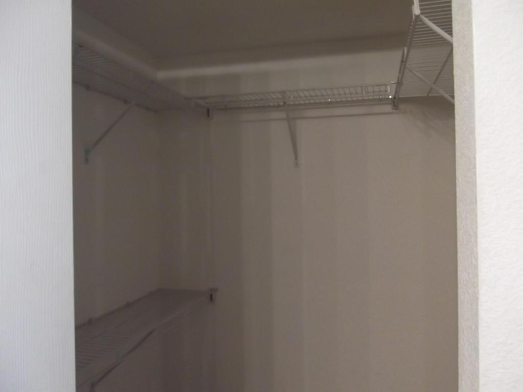 THE CLUB AT ST LUCIE WEST, A CONDOMINIUM - Residential Lease