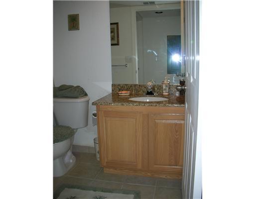 THE CLUB AT ST LUCIE WEST, A CONDOMINIUM - Residential Lease