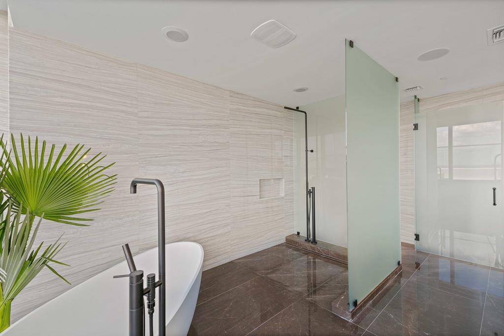 AUBERGE BEACH RESIDENCES - Residential